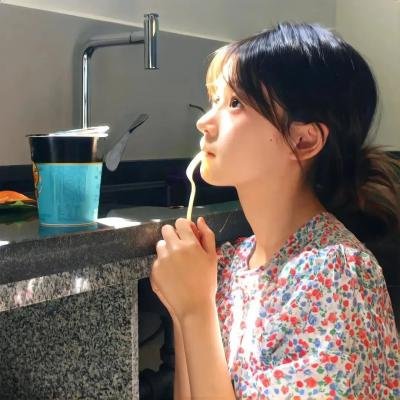 牛仔裤的夏天