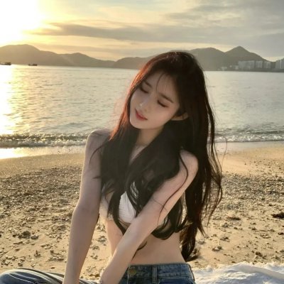 女孩的钓鱼慢活